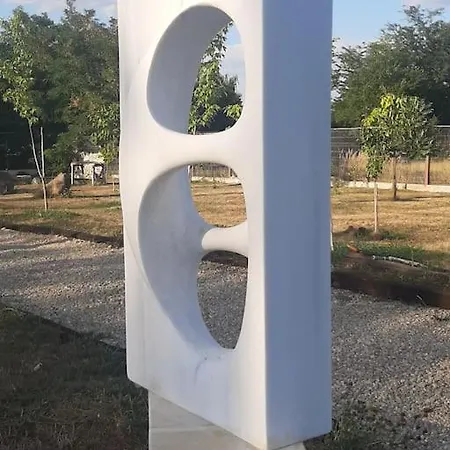 Villa A Welcoming Brand New Close To Bukarest