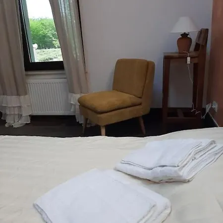 A Welcoming Brand New Close To * Bukarest